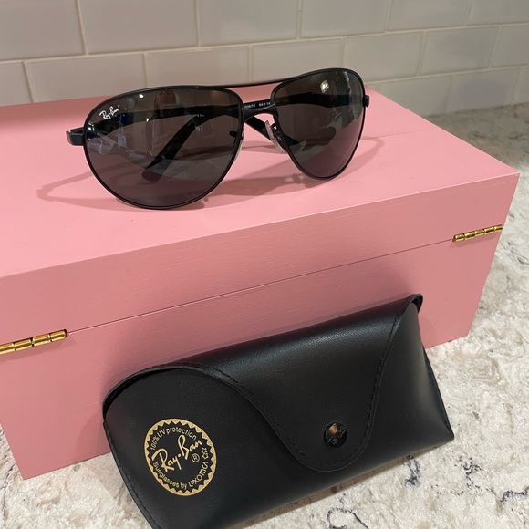 Ray-Ban Unisex Sunglasses RB3393 Matte Black Frame - Green Classic Lenses main image 4